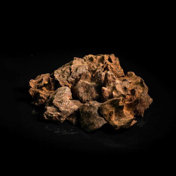 OUD VIETNAMSE CHAR TRIPLE SUPER Oud Vietnamese Char Triple Super (Agarwood) - One Tola - الصورة 1